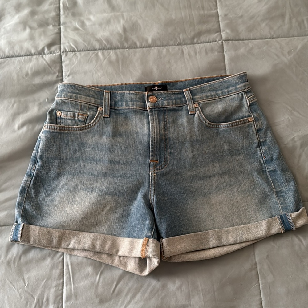 7 For All Mankind Blue Denim Jean Shorts Light Wash 💙 EUC